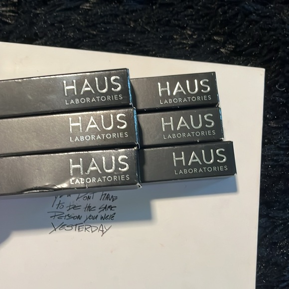 HAUS Laboratories - Picture 6 of 6